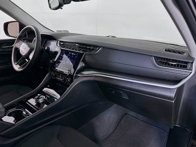 Used 2023 Jeep Grand Cherokee Laredo w/ Luxury Tech Group I image 22