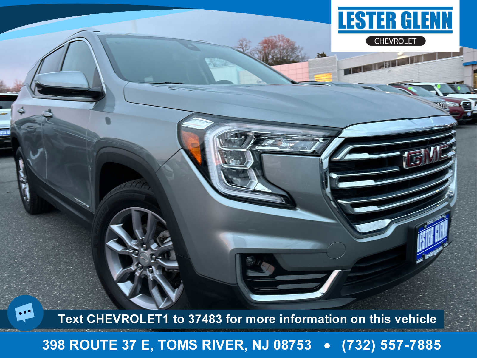 Used 2023 GMC Terrain SLT image 1