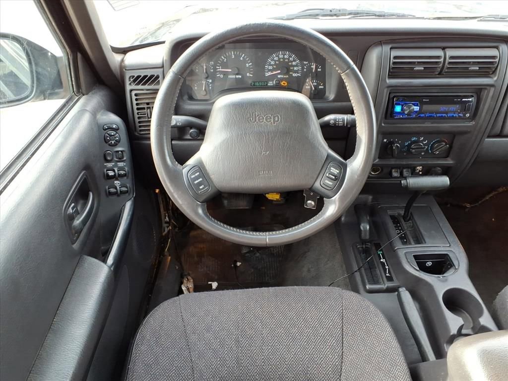 Used 2000 Jeep Cherokee Sport image 13