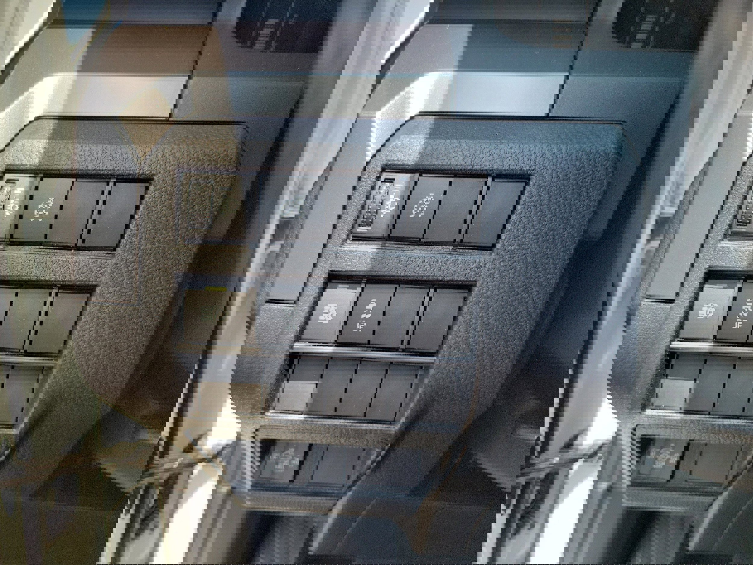 New 2025 Toyota Tacoma SR5 image 31