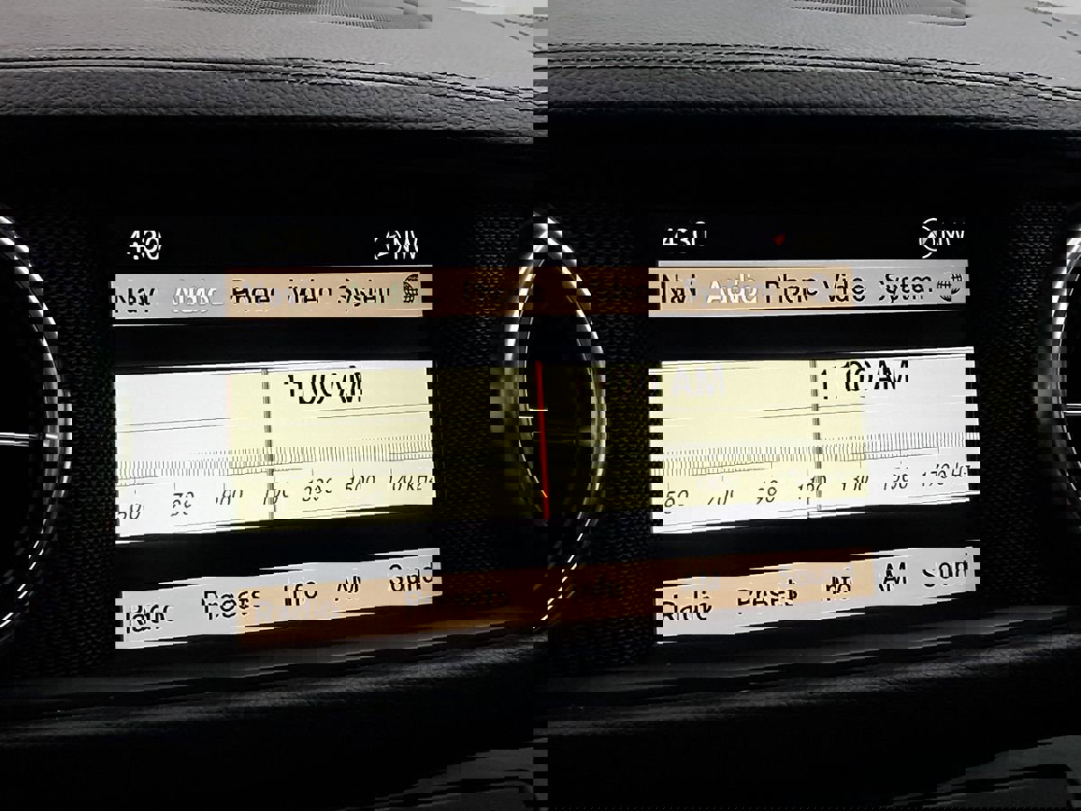 Used 2013 Mercedes-Benz SL 550 image 21