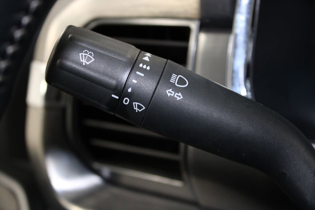 Used 2023 Ford F150 Lariat image 24