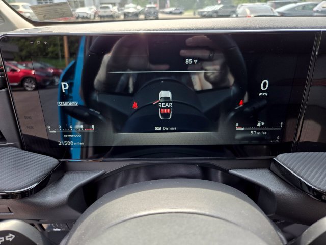 Used 2025 Nissan Kicks SR AWD/4WD image 34