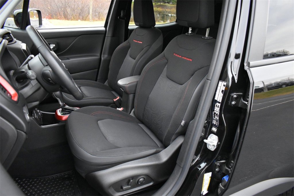 Used 2022 Jeep Renegade Trailhawk w/ Trailer Tow Group image 13