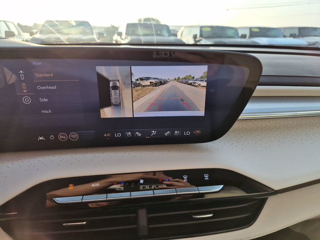 New 2026 Buick Enclave Avenir w/ Super Cruise Package FWD image 29