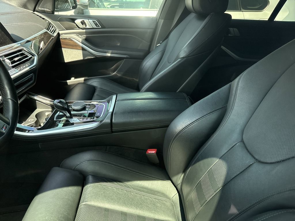 Used 2021 BMW X5 sDrive40i w/ M Sport Package image 5