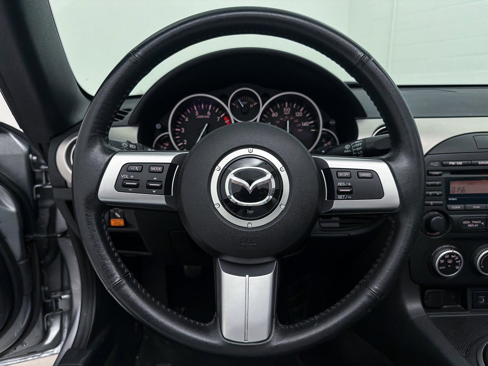 Used 2011 MAZDA MX-5 Miata Grand Touring w/ Premium Pkg image 4