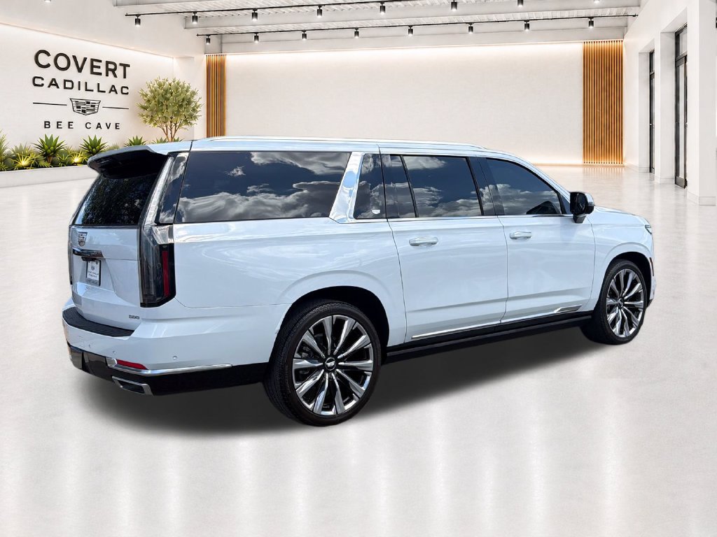 Used 2026 Cadillac Escalade ESV Luxury AWD/4WD image 13