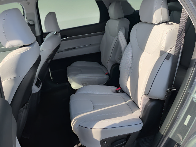 Used 2025 Hyundai Palisade SEL AWD/4WD image 17