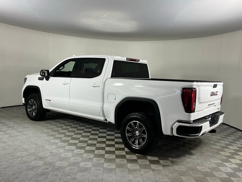 Used 2025 GMC Sierra 1500 AT4 image 9