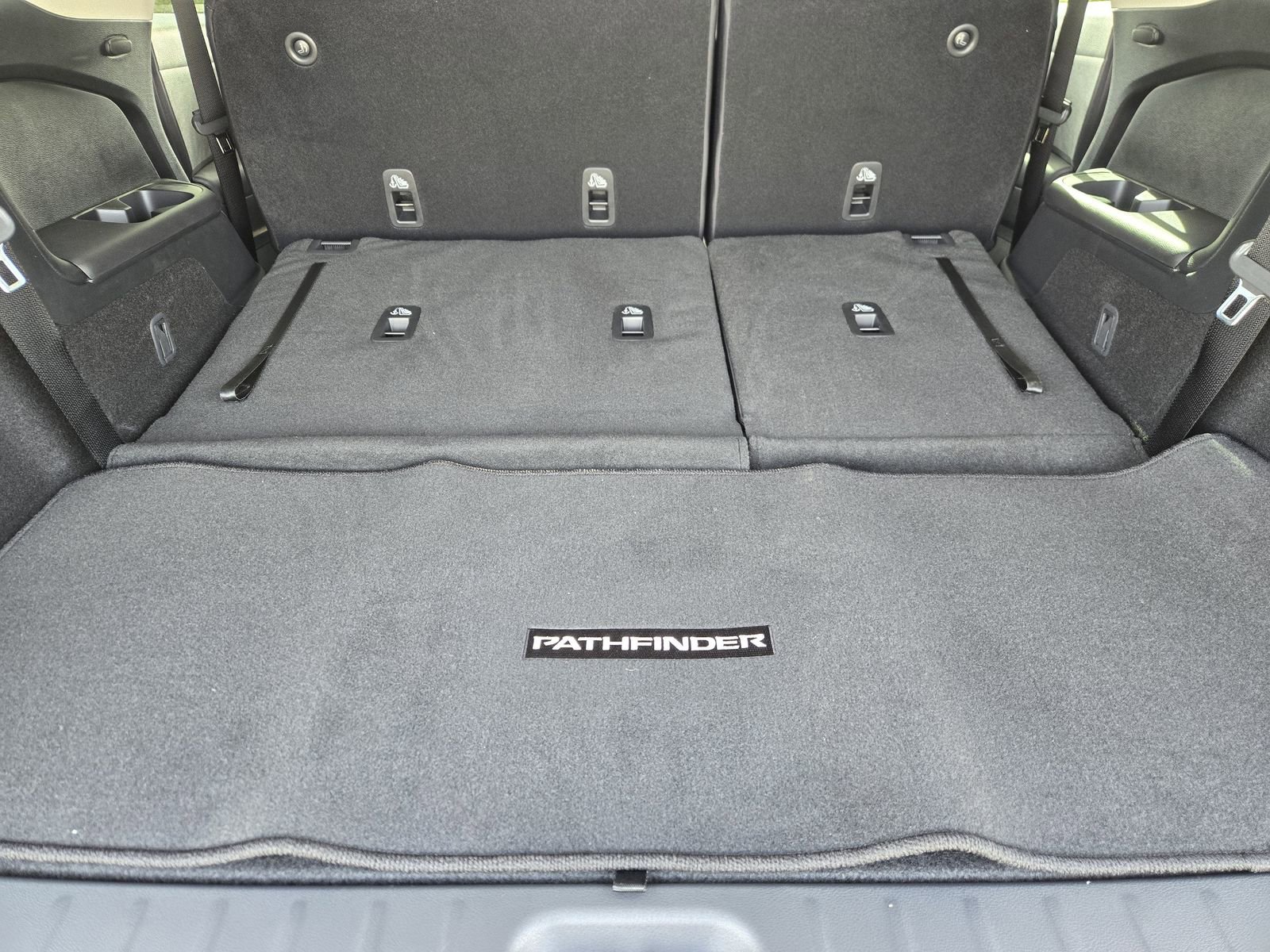 New 2026 Nissan Pathfinder SV image 27