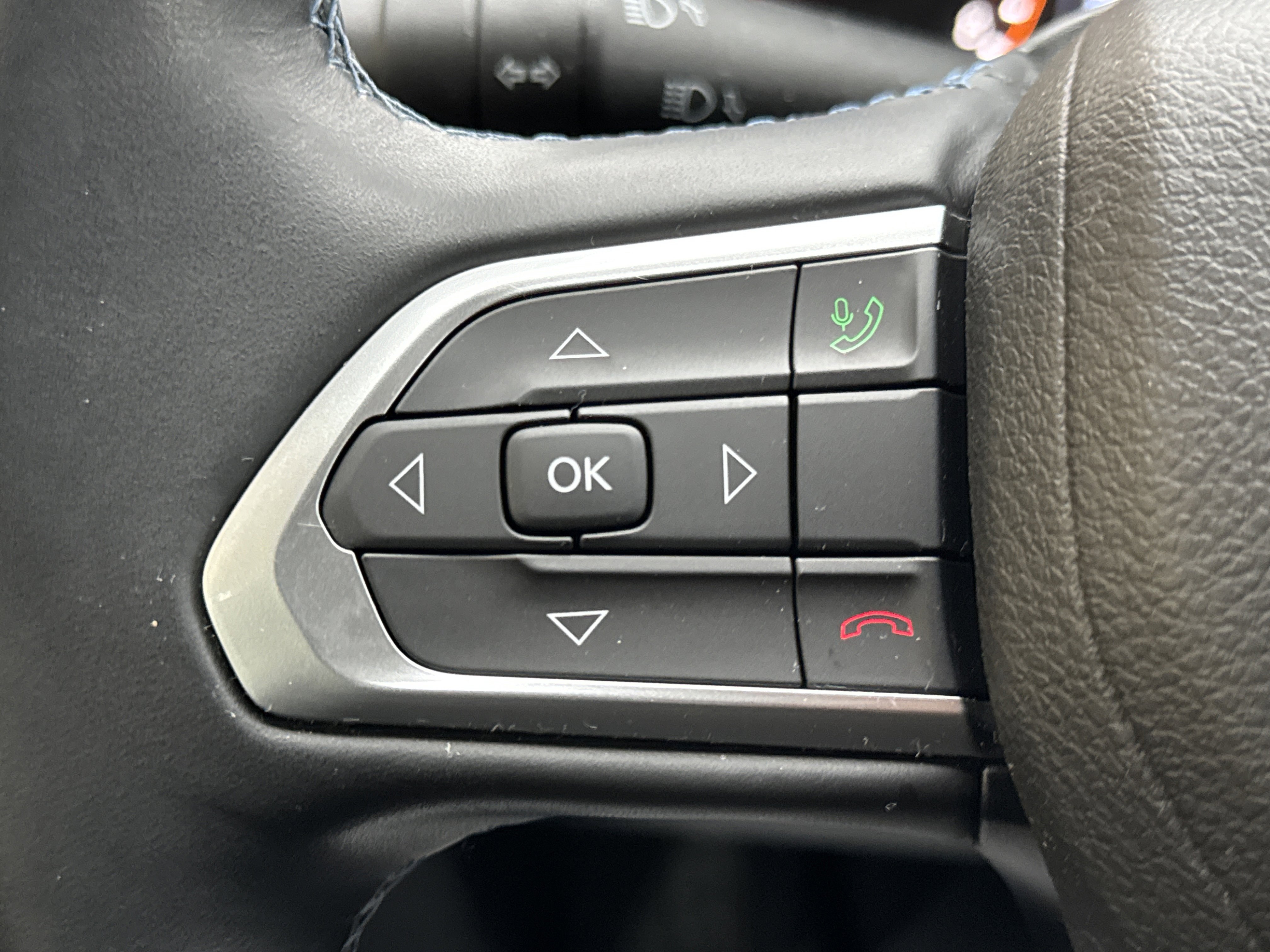 Used 2022 Jeep Compass Latitude w/ Convenience Group image 19