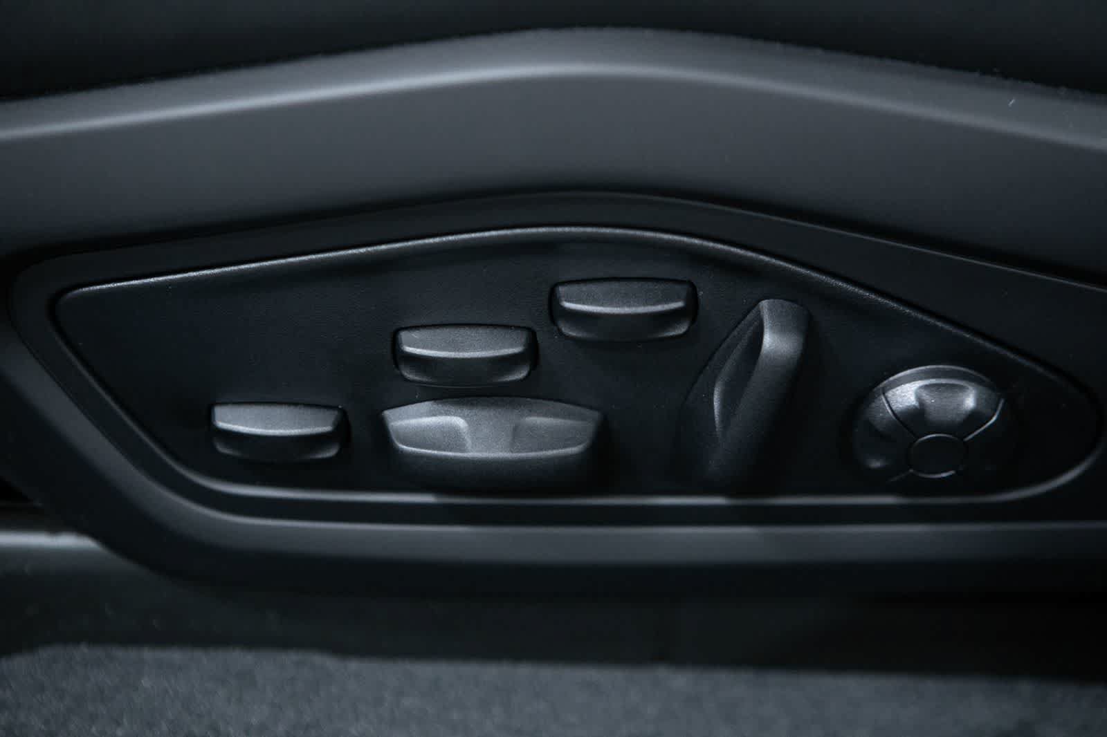 New 2026 Porsche Taycan Turbo AWD/4WD image 24