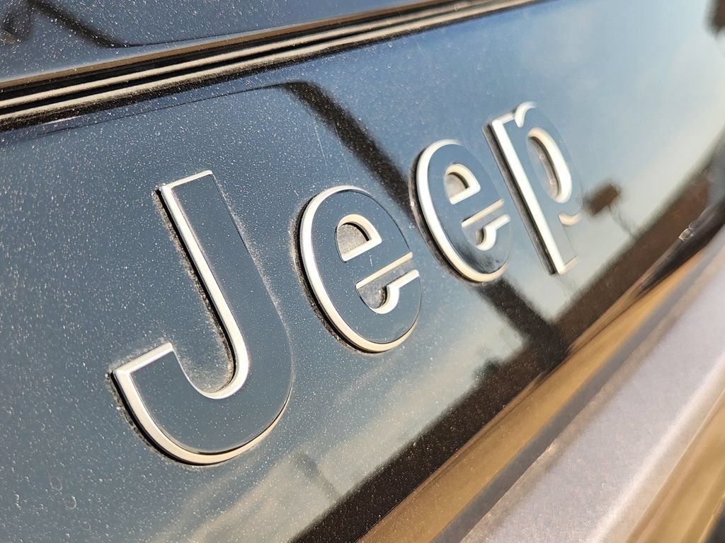Used 2026 Jeep Grand Wagoneer Limited AWD/4WD image 8
