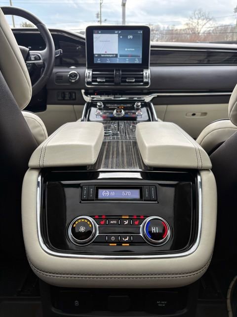Used 2021 Lincoln Navigator L Black Label w/ Special Edition Package image 48