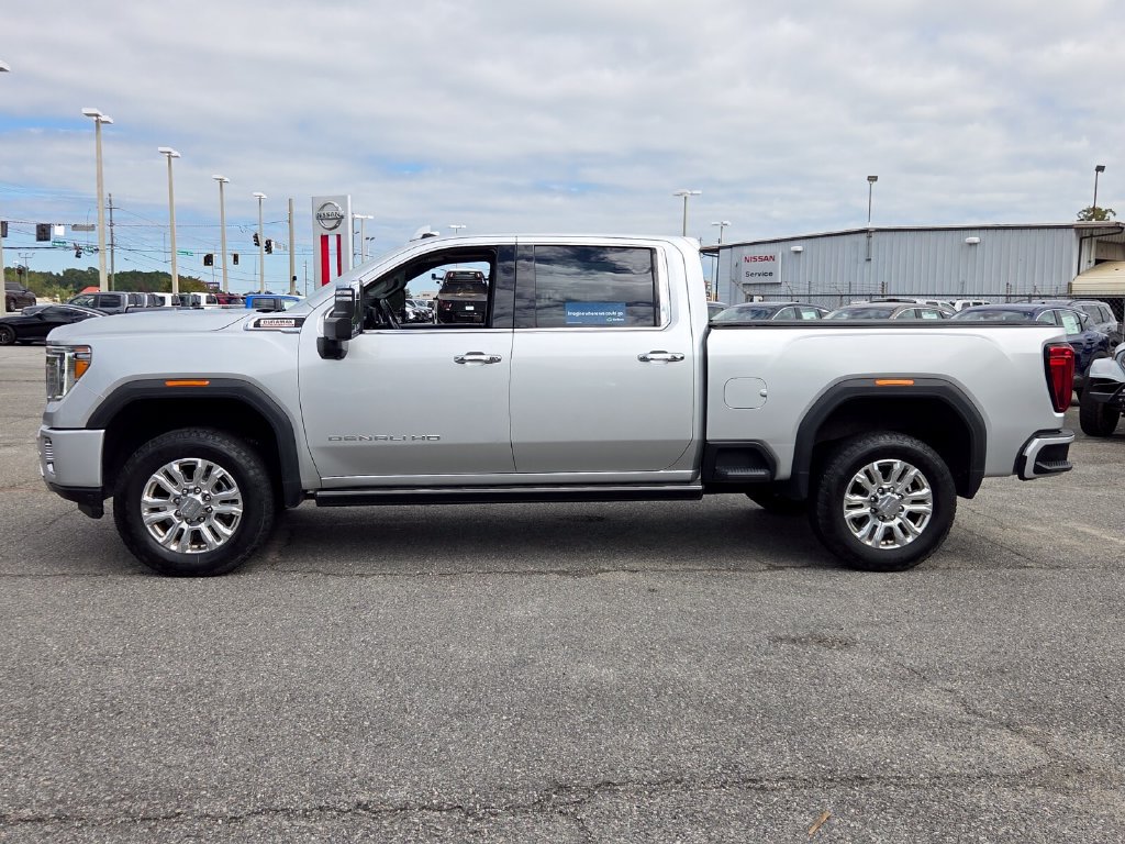 Certified 2023 GMC Sierra 2500 Denali w/ Denali Ultimate Package AWD/4WD image 2
