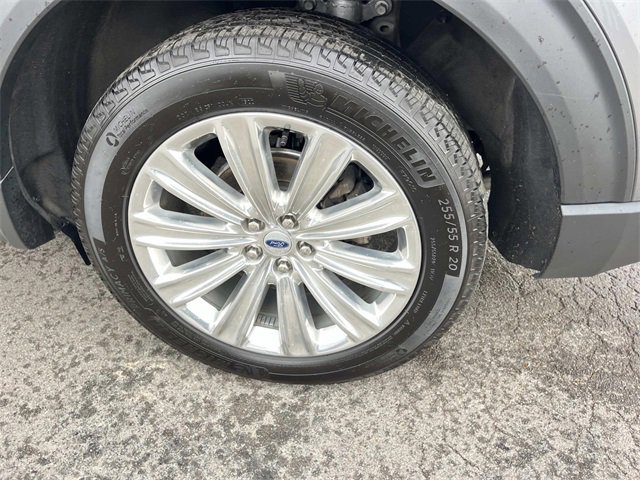 Certified 2022 Ford Explorer Limited w/ Equipment Group 301A image 11