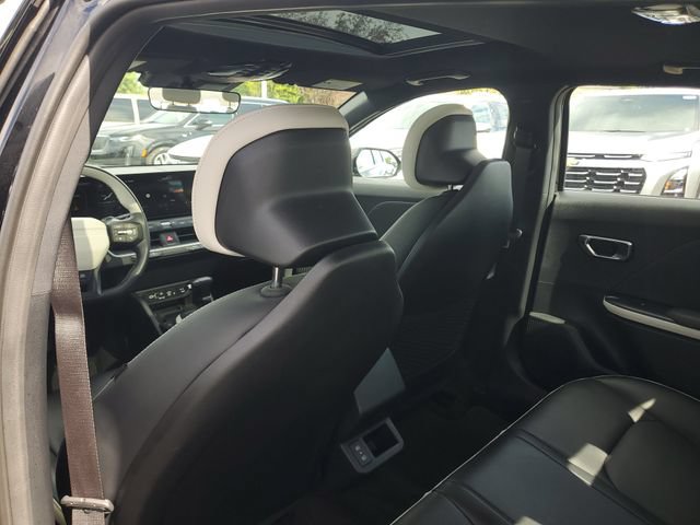 Certified 2025 Kia K4 GT-Line w/ GT-Line Premium Package FWD image 9