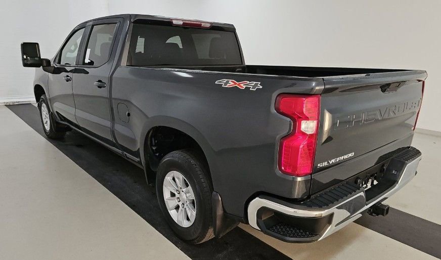 Used 2021 Chevrolet Silverado 1500 LT AWD/4WD image 6