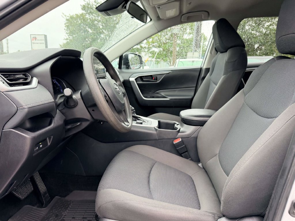 Certified 2025 Toyota RAV4 LE AWD/4WD image 19
