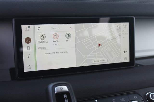 Used 2023 Land Rover Defender 110 image 18