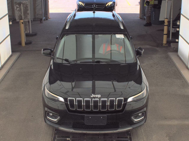 Used 2019 Jeep Cherokee Limited FWD image 9
