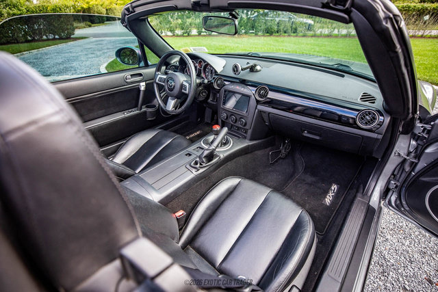 Used 2008 MAZDA MX-5 Miata Grand Touring w/ Premium Pkg RWD image 36