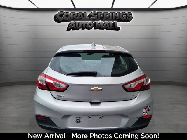 Used 2018 Chevrolet Cruze LT FWD image 4
