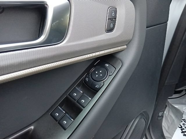New 2026 Ford Explorer Active RWD image 12