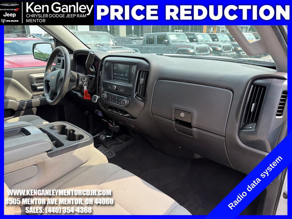 Used 2018 Chevrolet Silverado 1500 Custom w/ Custom Value Package AWD/4WD image 24