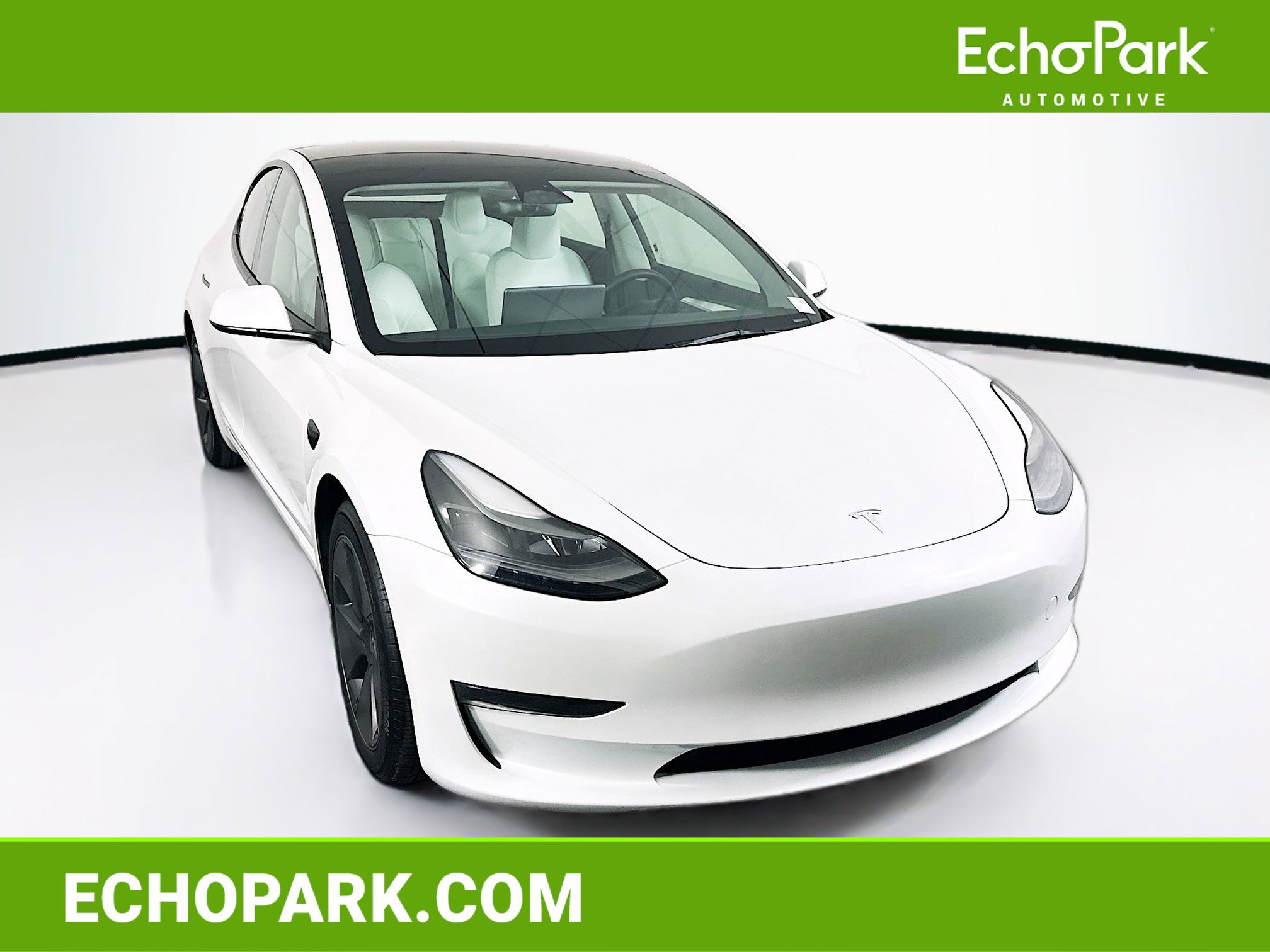 Used 2023 Tesla Model 3 Standard Range image 1