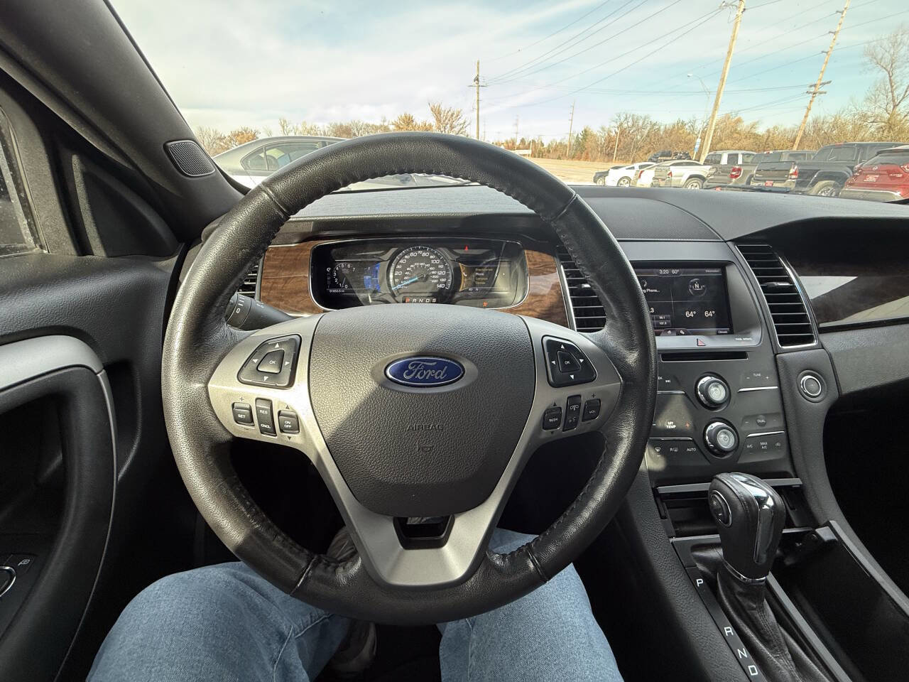 Used 2013 Ford Taurus SEL image 19