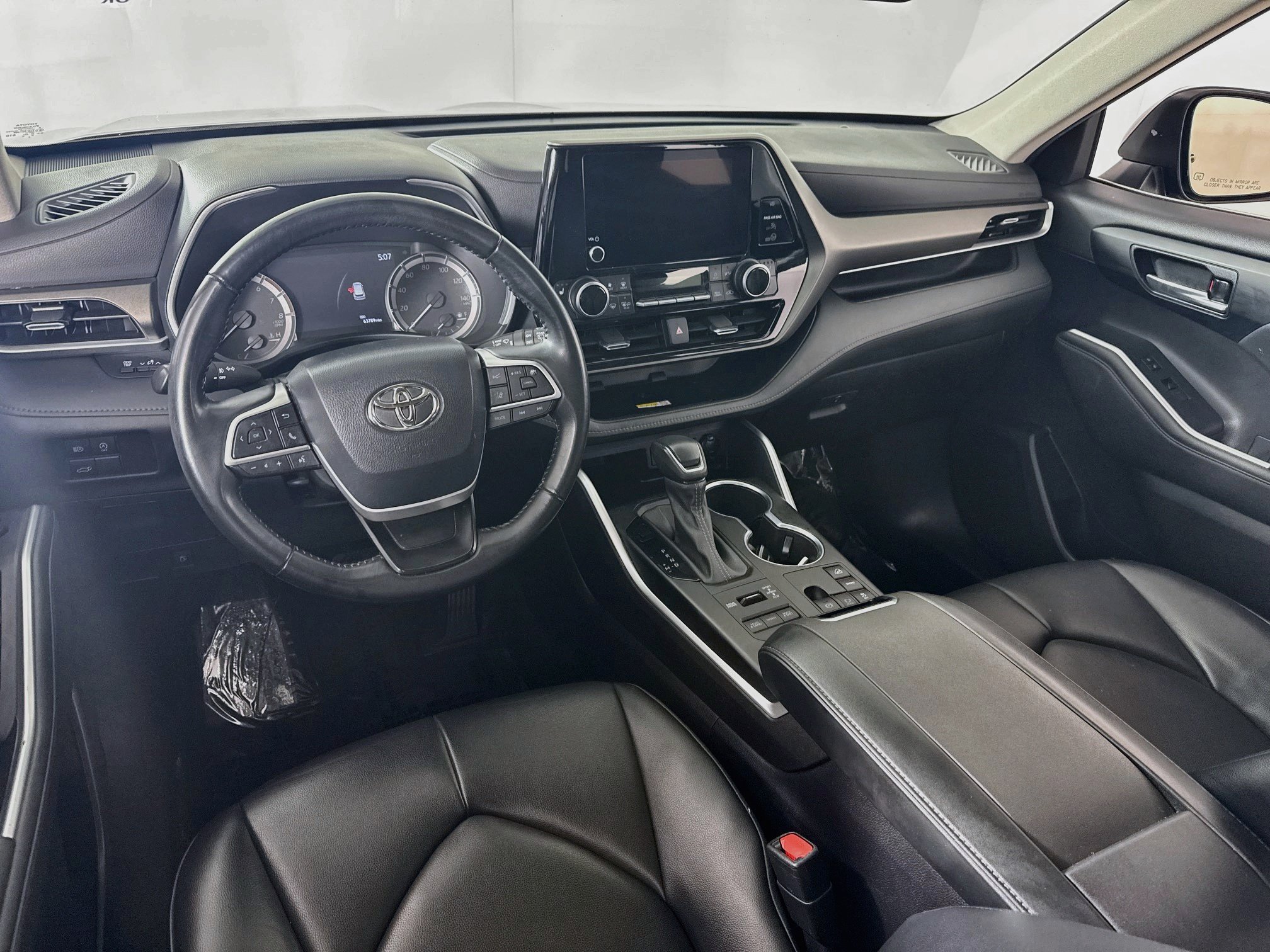 Certified 2023 Toyota Highlander XLE AWD/4WD image 19