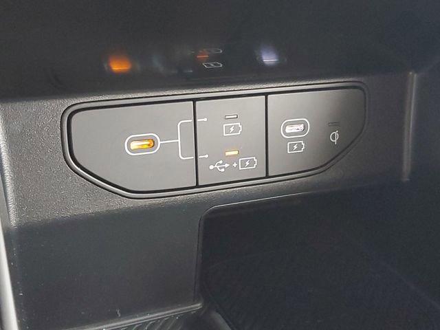 Certified 2025 Kia Sorento S image 28