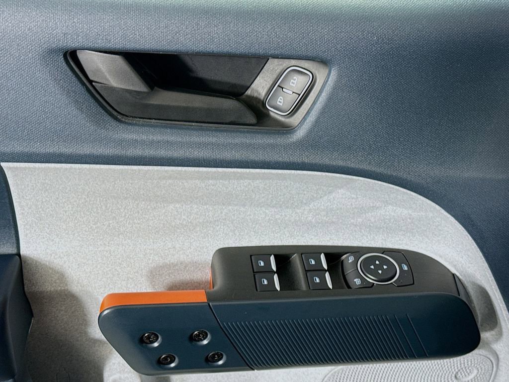 Used 2023 Ford Maverick XLT image 21