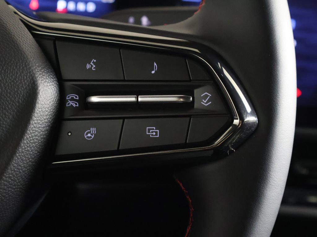 Used 2024 Chevrolet Equinox EV RS image 38