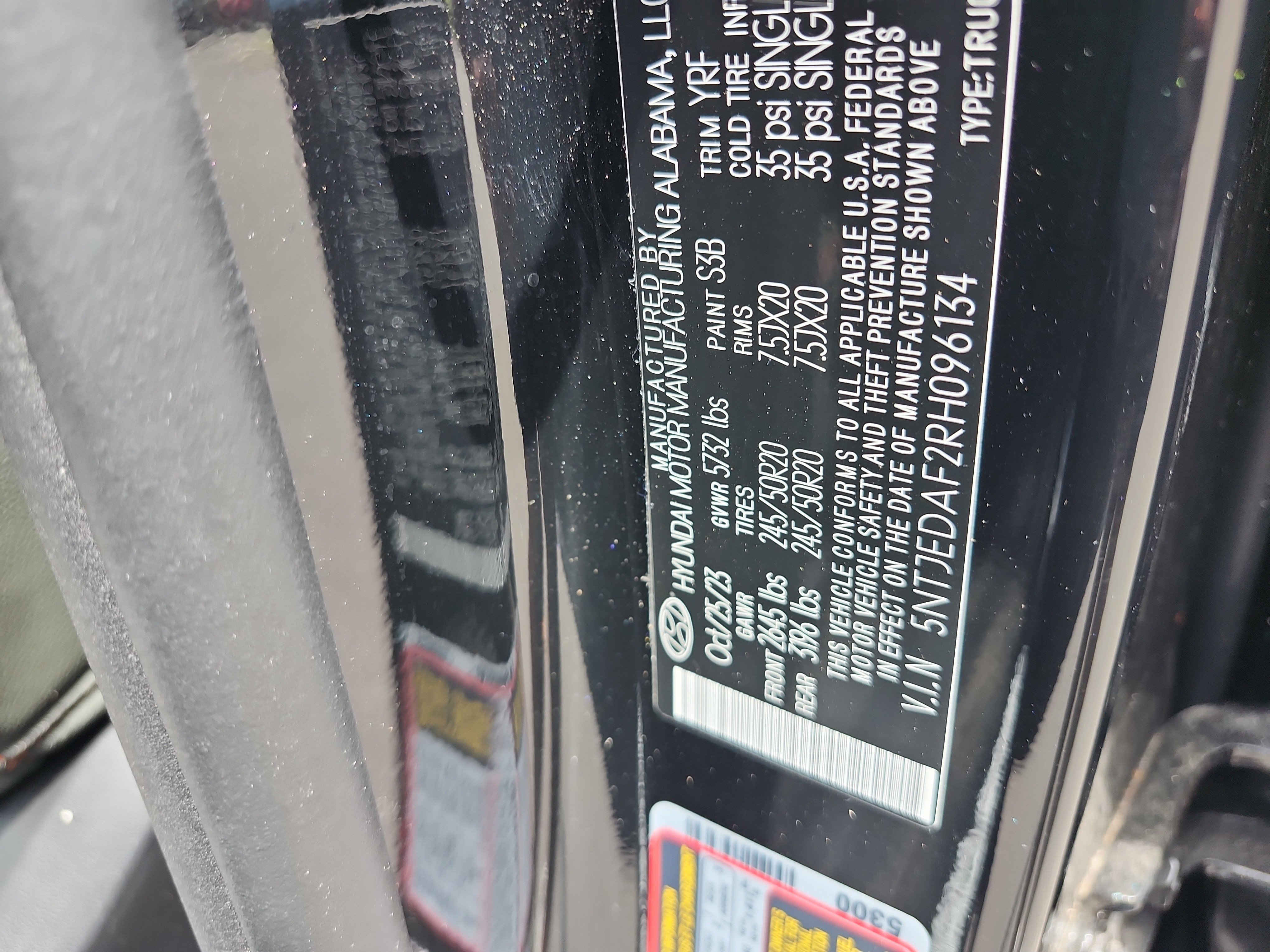 Certified 2024 Hyundai Santa Cruz Limited AWD/4WD image 32