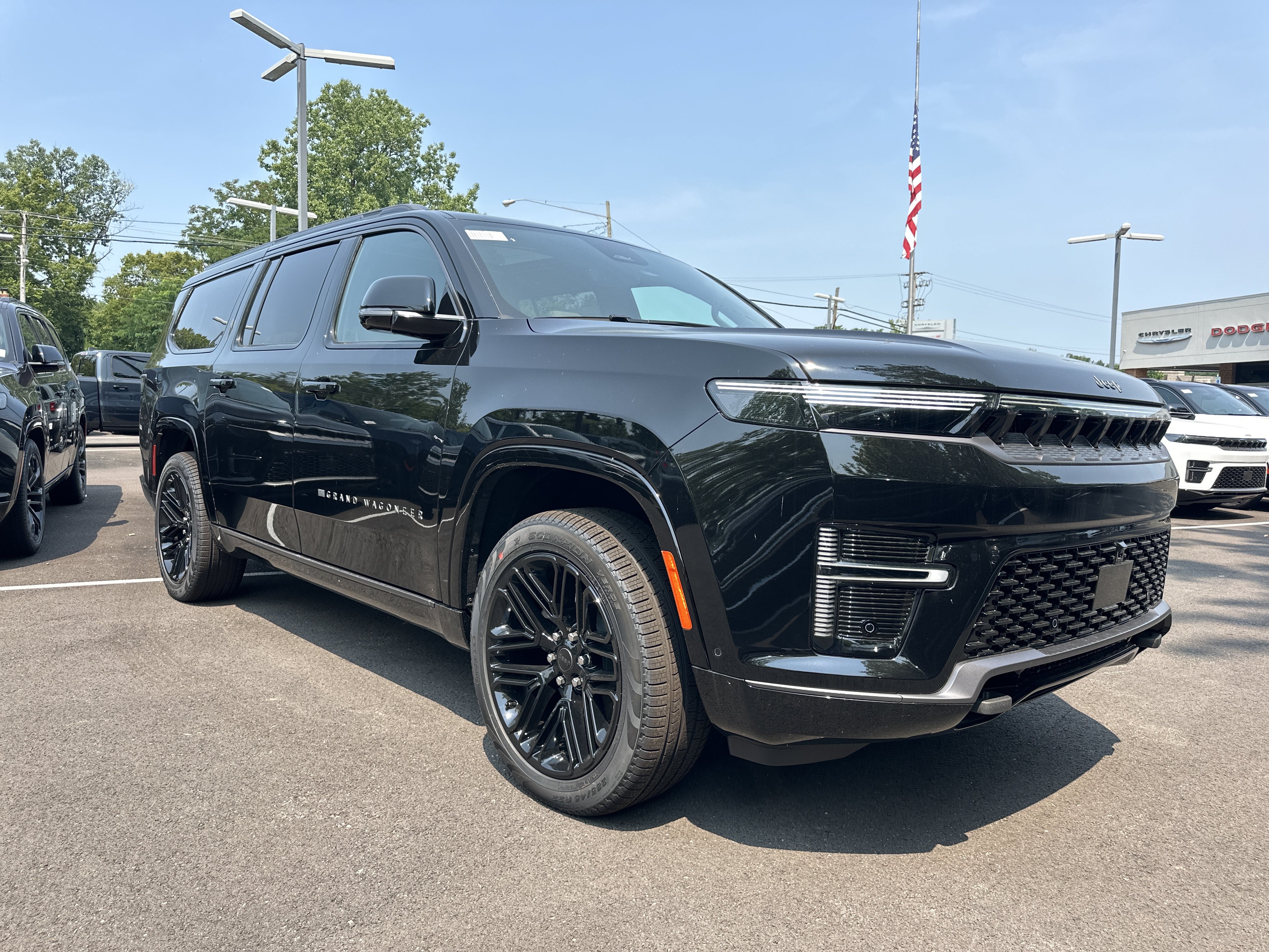 New 2026 Jeep Grand Wagoneer L Limited AWD/4WD image 20