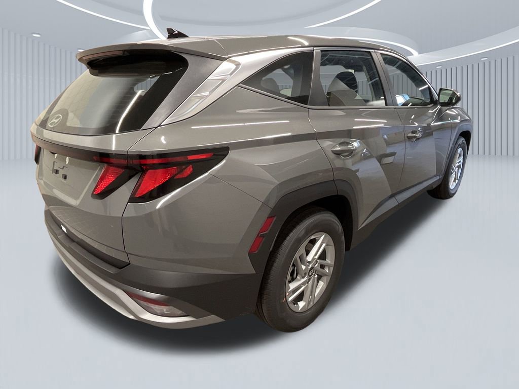 New 2026 Hyundai Tucson SE image 3