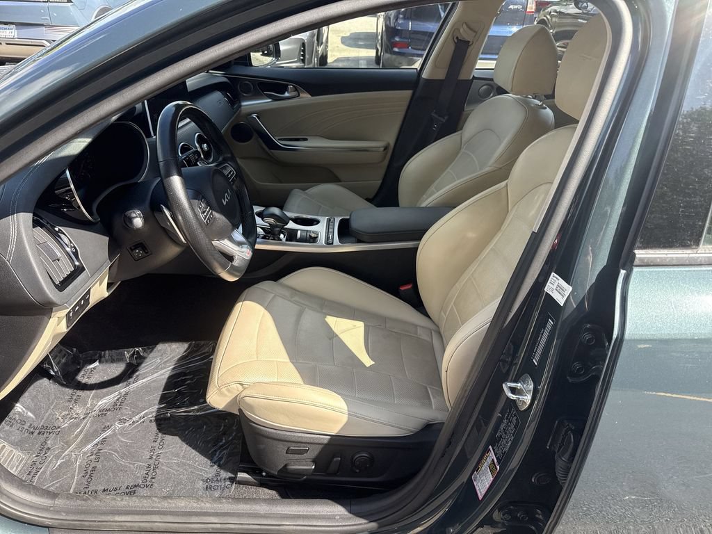 Used 2022 Kia Stinger GT2 AWD/4WD image 13