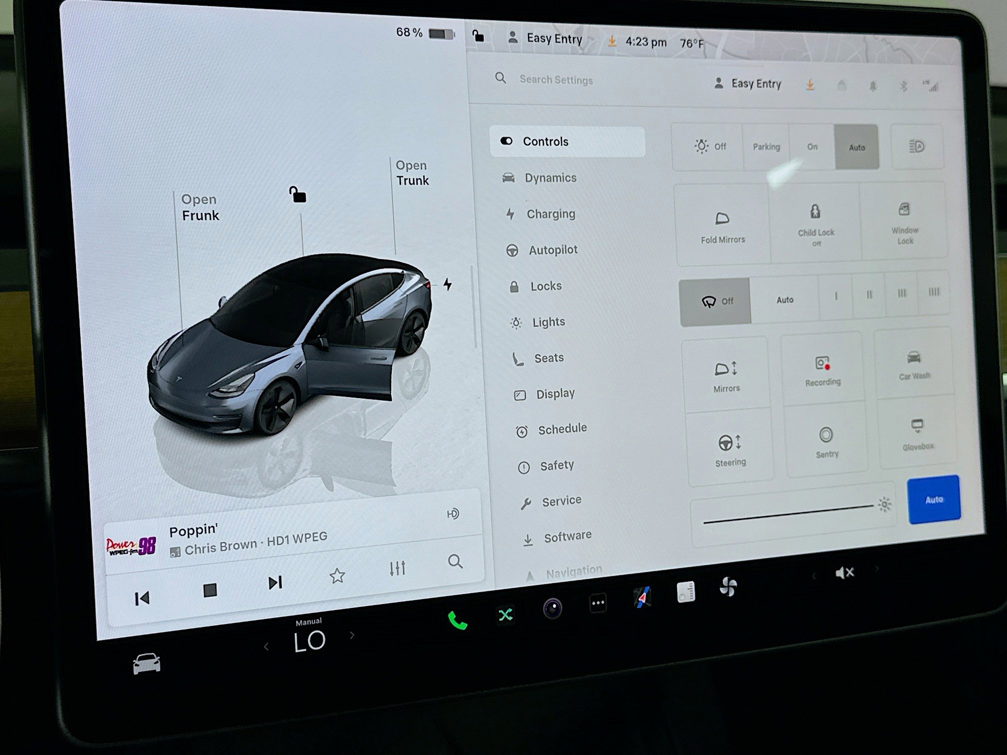 Used 2023 Tesla Model 3 Standard Range RWD image 25