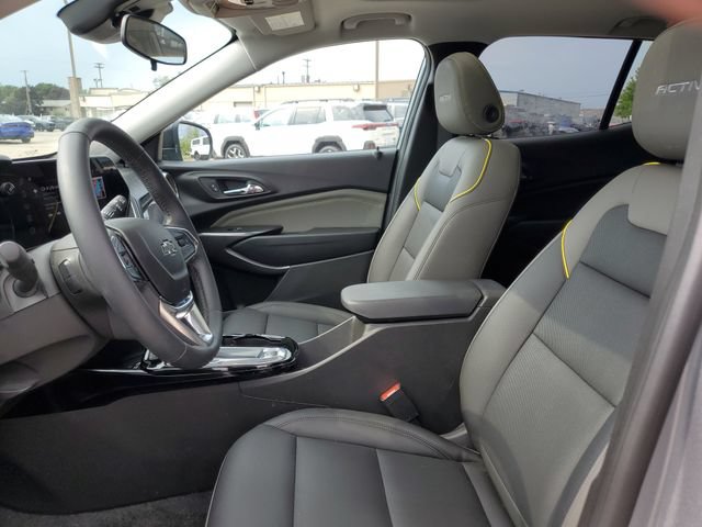 Used 2024 Chevrolet Trax ACTIV w/ Sunroof Package FWD image 5