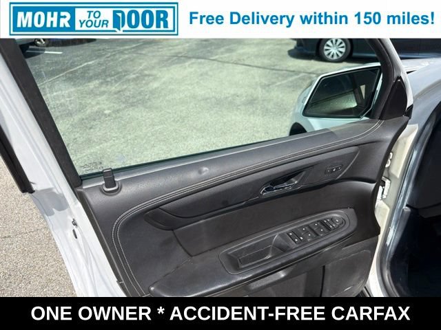 Used 2017 Chevrolet Traverse LT FWD image 12