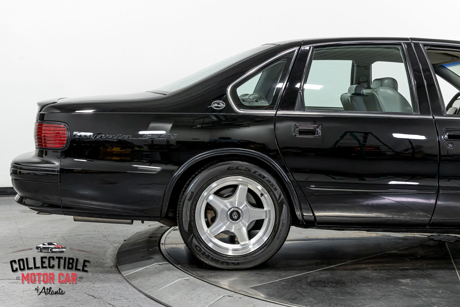 Used 1996 Chevrolet Impala SS RWD image 40