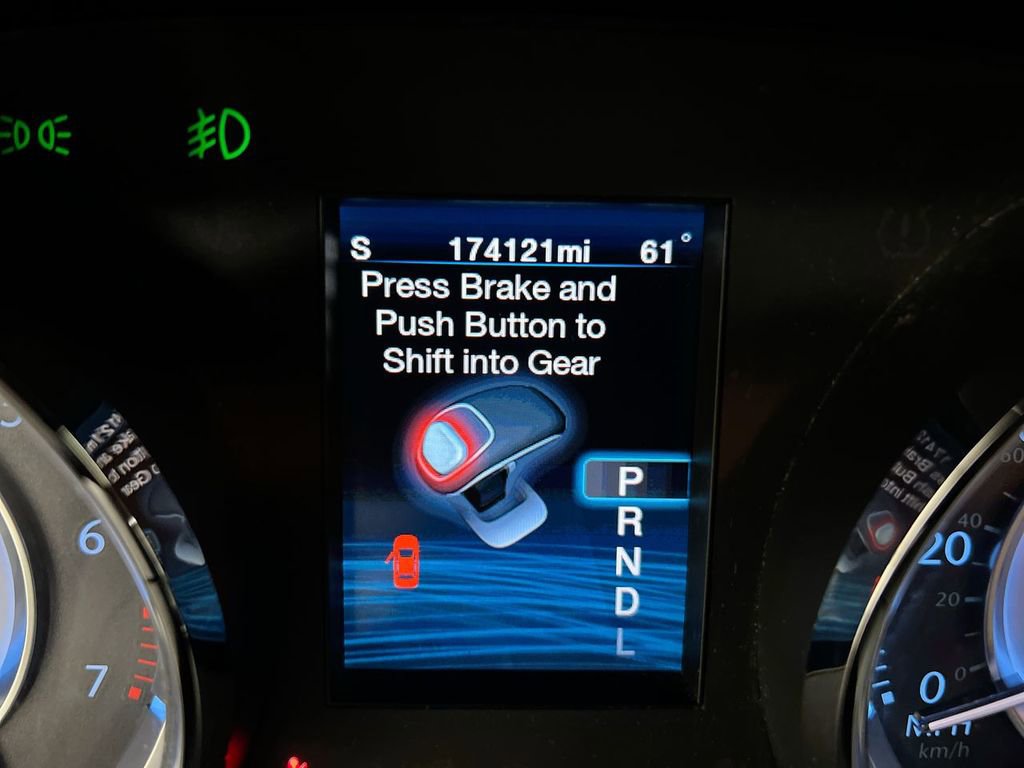 Used 2012 Chrysler 300 Limited RWD image 13
