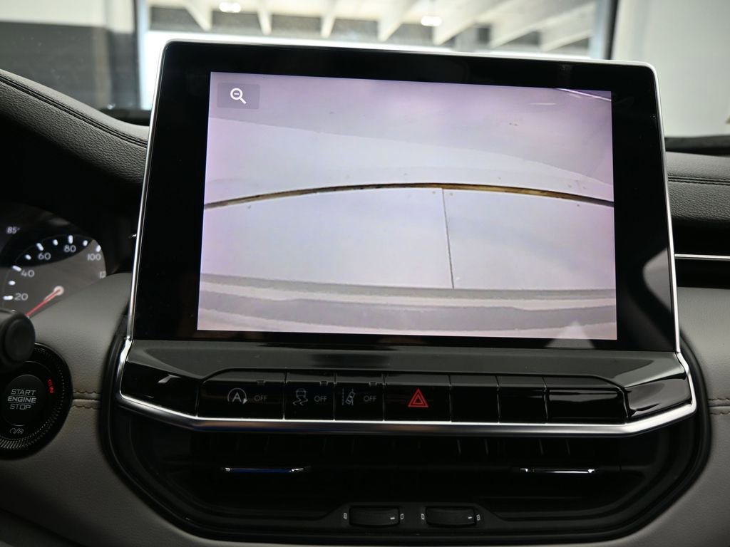 Used 2022 Jeep Compass Limited image 20