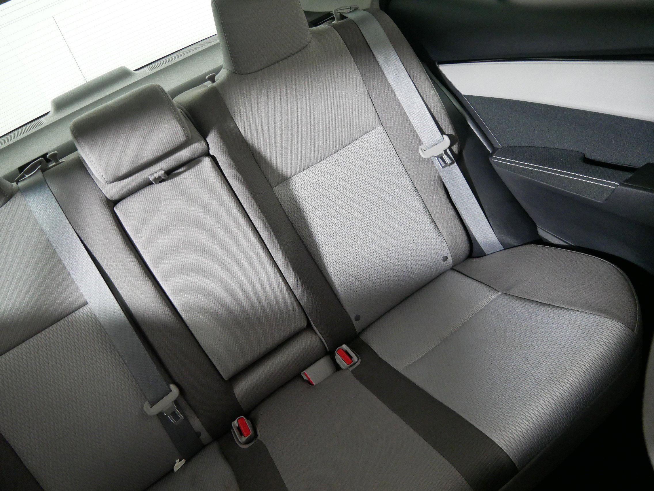 Used 2017 Toyota Corolla LE image 14