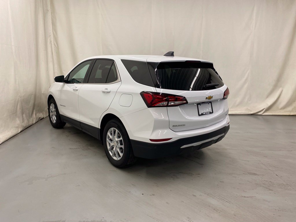 Used 2024 Chevrolet Equinox LT w/ LPO, Floor Liner Package FWD image 5