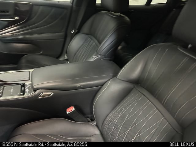 Used 2022 Lexus LS 500 w/ Interior Upgrade Package RWD image 16