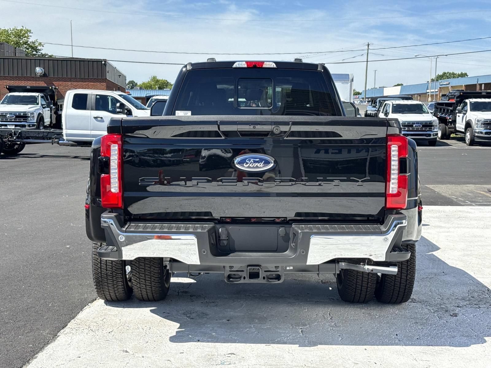 New 2026 Ford F350 Lariat w/ Lariat Ultimate Package AWD/4WD image 4